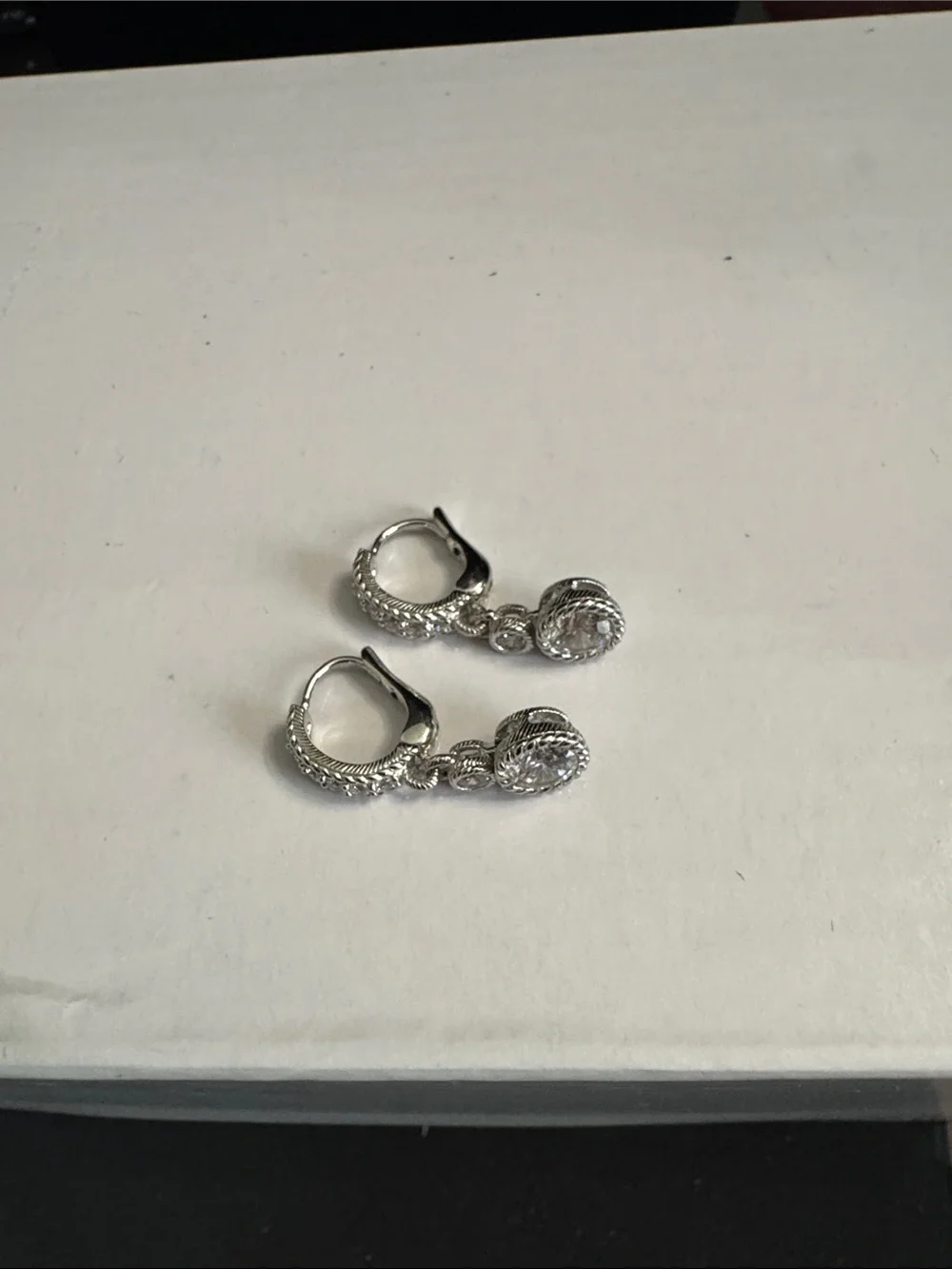 Judith Ripka 925 Silver Textured Drop Earrings w/2 Shimmering Diamonique Stones - Picture 2 of 9